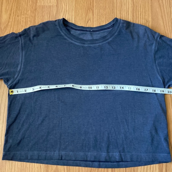 ❤️ Lululemon Cates Tee Sublimado Pigment Dye Cadet Blue Size 4 NWOT - Picture 4 of 6